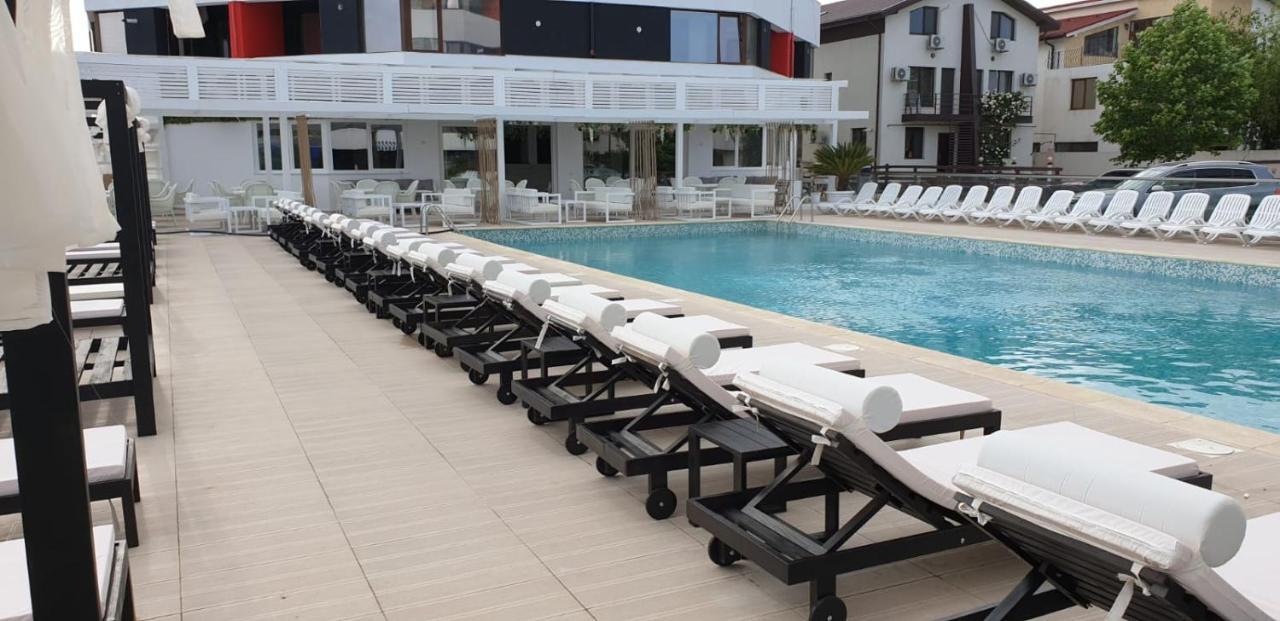 Unique Residence Apartament Năvodari Екстериор снимка
